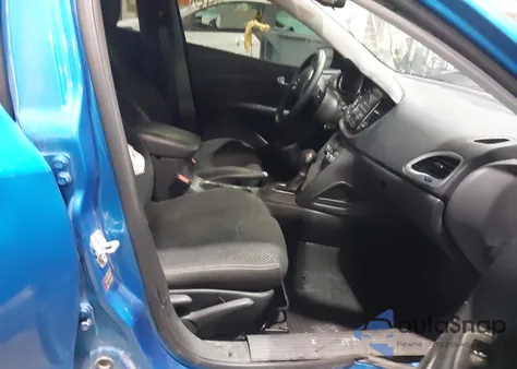 2015 Dodge Dart Sxt z USA, uszkodzony, nr VIN 1C3CDFBB6FD337233